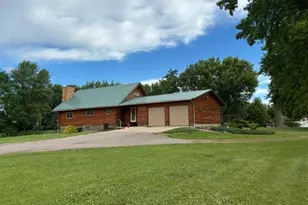 2928 41st St, Dundee, MN 56131 - Photo 3