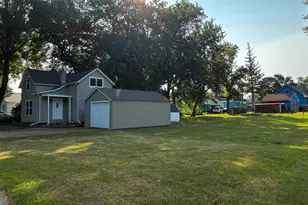 719 2nd Ave, Brewster, MN 56119 - Photo 17