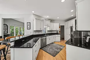 8150 9th St Pl N, Oakdale, MN 55128 - Photo 13