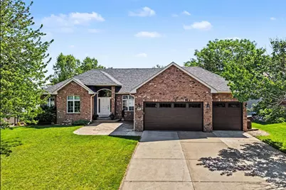 8150 9th Street Place N, Oakdale, MN 55128 - Photo 3