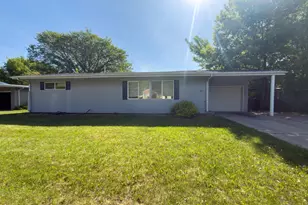 1812 4th St S, Moorhead, MN 56560 - Photo 3