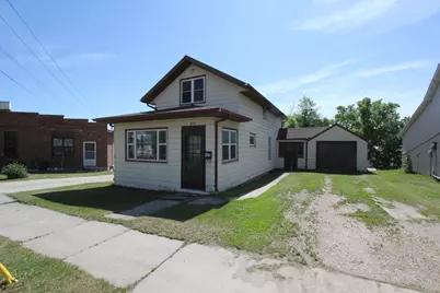302 Riverside Avenue, Thief River Falls, MN 56701 - Photo 21