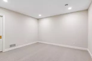 5224 Oaklawn Ave, Edina, MN 55424 - Photo 69