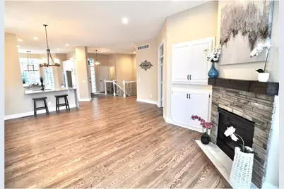 10413 Spyglass Drive, Eden Prairie, MN 55347 - Photo 11
