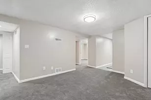 761 Bartelmy Ln N, Maplewood, MN 55119 - Photo 31