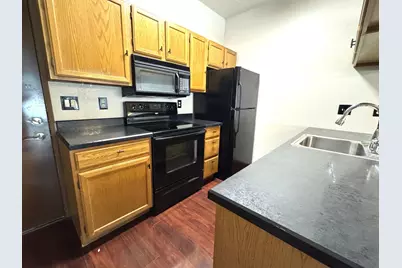 1507 34 1/2 Avenue S, Fargo, ND 58104 - Photo 3