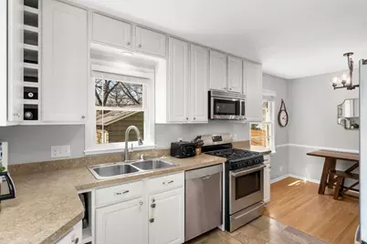 2712 Hampshire Avenue S, Saint Louis Park, MN 55426 - Photo 11