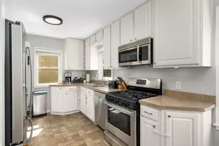 2712 Hampshire Ave S, Saint Louis Park, MN 55426 - Photo 7