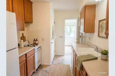 2901 Kyle Avenue N, Golden Valley, MN 55422 - Photo 5