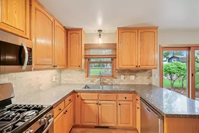 13529 Bellevue Drive, Minnetonka, MN 55345 - Photo 15
