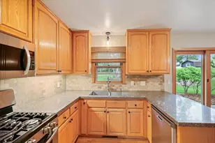 13529 Bellevue Dr, Minnetonka, MN 55345 - Photo 15