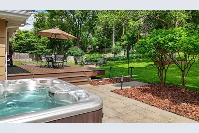 13529 Bellevue Drive, Minnetonka, MN 55345 - Photo 9