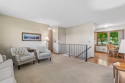 10502 Lancaster Lane N, Maple Grove, MN 55369 - Photo 5