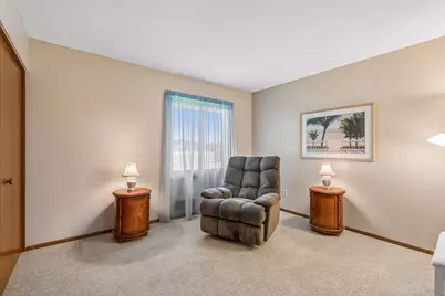 10502 Lancaster Lane N, Maple Grove, MN 55369 - Photo 13
