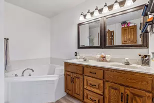 3012 Walter St, Maplewood, MN 55109 - Photo 49