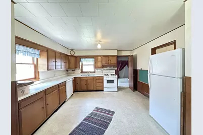324 E Maple Street, Sacred Heart, MN 56285 - Photo 9