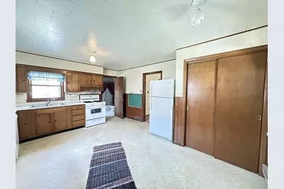 324 E Maple Street, Sacred Heart, MN 56285 - Photo 11