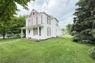 324 E Maple St, Sacred Heart, MN 56285 - Photo 3