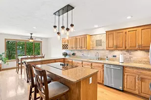 18430 Jasper Ct, Lakeville, MN 55044 - Photo 3