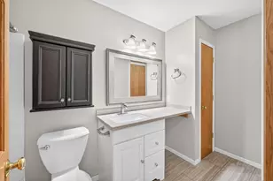 3575 York Dr, Woodbury, MN 55125 - Photo 17