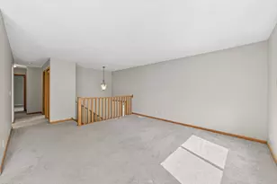3575 York Dr, Woodbury, MN 55125 - Photo 7