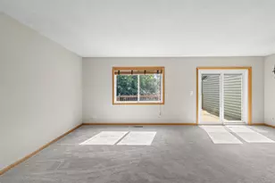 3575 York Dr, Woodbury, MN 55125 - Photo 13