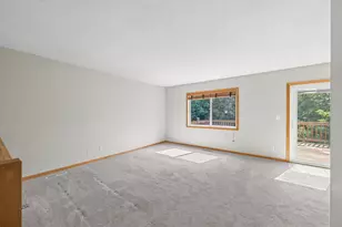 3575 York Dr, Woodbury, MN 55125 - Photo 5