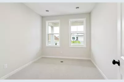 10933 37th Street N, Lake Elmo, MN 55042 - Photo 9
