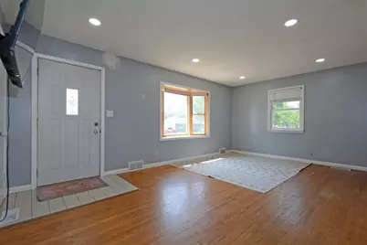 2083 Orange Avenue E, Saint Paul, MN 55119 - Photo 7