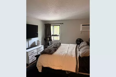 5627 Green Circle Drive #219, Hopkins, MN 55343 - Photo 9
