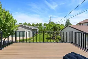 907 California Ave W, Saint Paul, MN 55117 - Photo 29