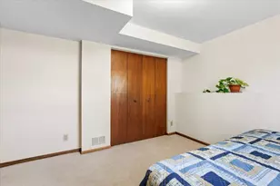 907 California Ave W, Saint Paul, MN 55117 - Photo 23