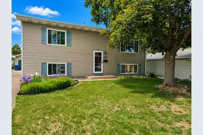907 California Avenue W, Saint Paul, MN 55117 - Photo 1