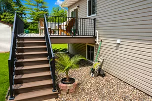 907 California Ave W, Saint Paul, MN 55117 - Photo 3
