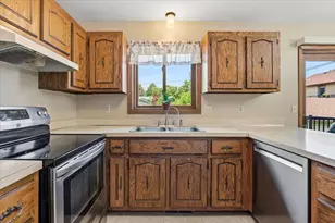 907 California Ave W, Saint Paul, MN 55117 - Photo 7