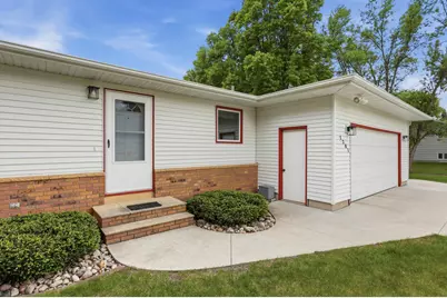 1301 60th Avenue N, Moorhead, MN 56560 - Photo 3