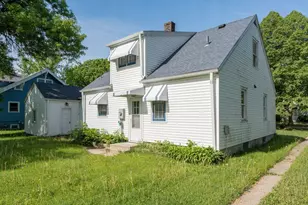705 N Carver St, Winthrop, MN 55396 - Photo 27