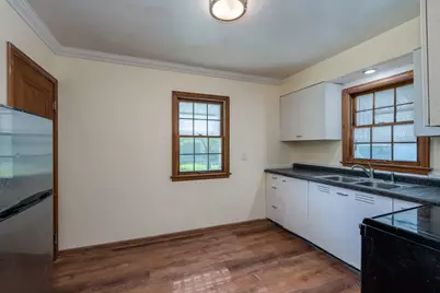 705 N Carver Street, Winthrop, MN 55396 - Photo 13