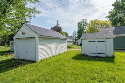 705 N Carver Street, Winthrop, MN 55396 - Photo 29