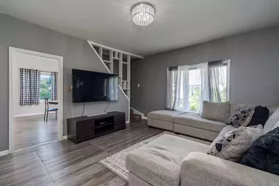 317 Walnut Street SW, Sleepy Eye, MN 56085 - Photo 5