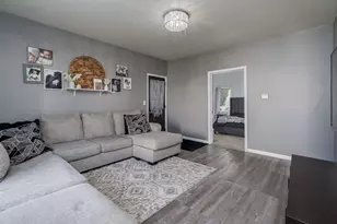 317 Walnut St SW, Sleepy Eye, MN 56085 - Photo 7