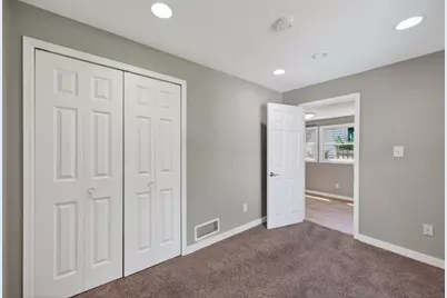 869 Desoto Street, Saint Paul, MN 55130 - Photo 23