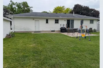 377 1st Street SW, Wells, MN 56097 - Photo 3