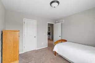 3006 Hemingway Dr, Chaska, MN 55318 - Photo 43