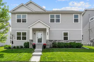 3006 Hemingway Dr, Chaska, MN 55318 - Photo 3