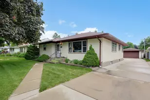 300 Edith Dr, West Saint Paul, MN 55118 - Photo 1
