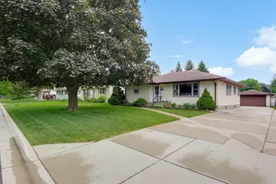 300 Edith Drive, West Saint Paul, MN 55118 - Photo 3