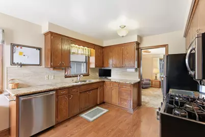 300 Edith Drive, West Saint Paul, MN 55118 - Photo 9
