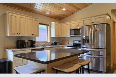 5882 Lakeshore Lane NW, Cass Lake, MN 56633 - Photo 5