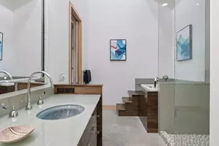 3225 W 38th St, Minneapolis, MN 55410 - Photo 25